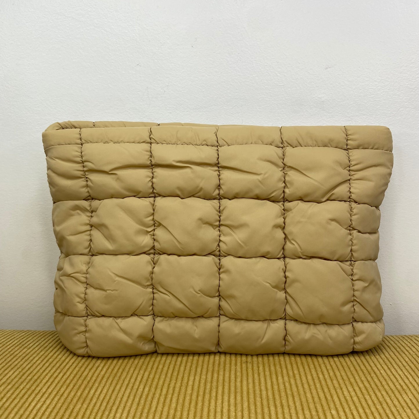 Puffer Pouch