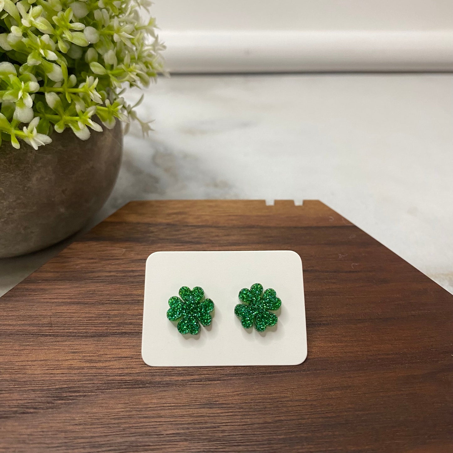 Acrylic Stud Earrings - Clover